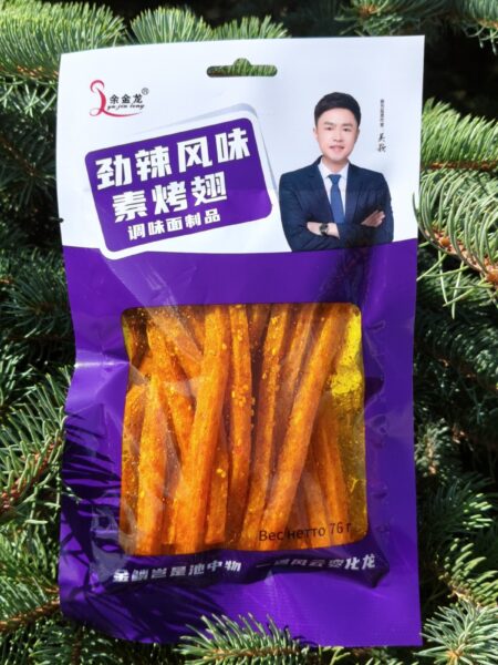 Соевое мясо YUJINLONG острое со вкусом куриных крылышек 76г 1/10 АКЦИЯ!!!